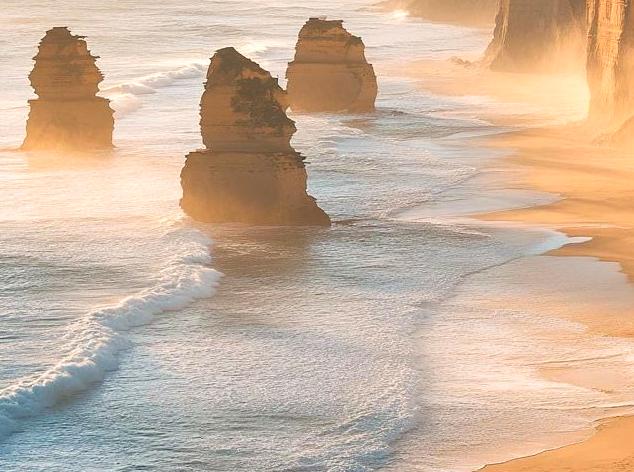 The Twelve Apostles: Majestic Natural Sights of the Great Ocean Road