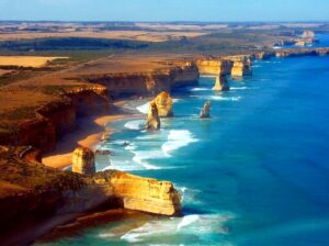 icydays | The Twelve Apostles: Natural Wonders Along the Great Ocean Road